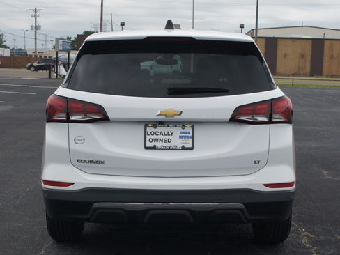 Certified 2024 Chevrolet Equinox LT FWD image 3