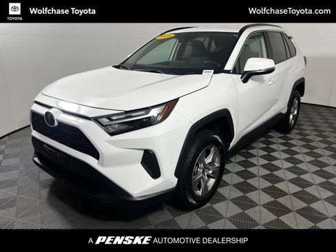 Certified 2025 Toyota RAV4 XLE AWD/4WD image 1