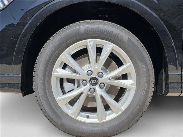Used 2025 Audi Q3 2.0T Premium w/ Convenience Package AWD/4WD image 9