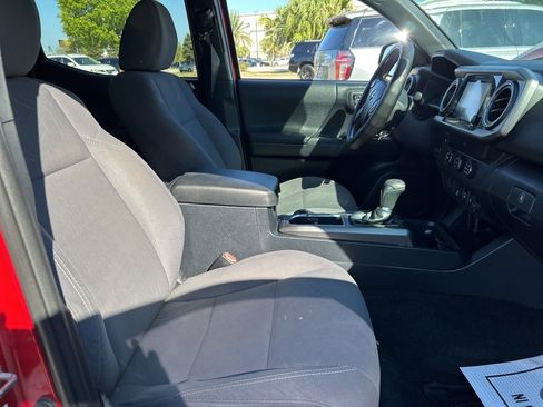 Used 2019 Toyota Tacoma SR5 image 16