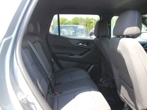 Used 2025 Chevrolet Equinox LT FWD image 29