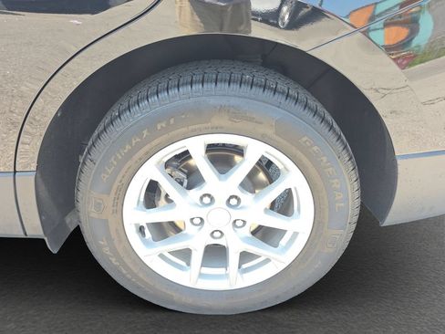 Used 2022 Chevrolet Equinox LT FWD image 5