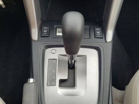 Used 2018 Subaru Forester 2.5i Premium w/ All-Weather Package image 29