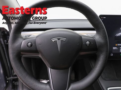 Used 2023 Tesla Model Y Long Range AWD/4WD image 10