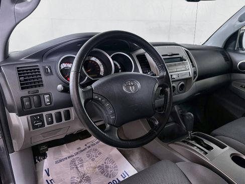 Used 2011 Toyota Tacoma PreRunner w/ TRD Sport Pkg RWD image 9