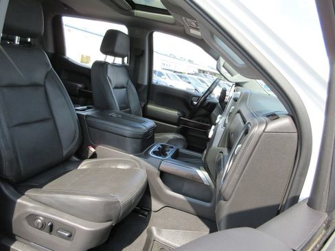 Used 2020 GMC Sierra 1500 SLT w/ SLT Premium Plus Package AWD/4WD image 25