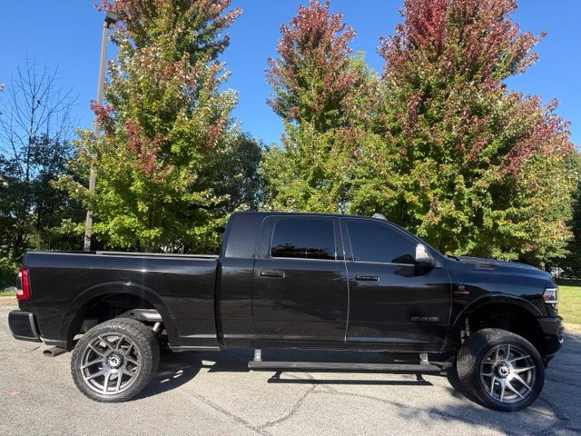 Used 2022 RAM 2500 Laramie w/ Night Edition AWD/4WD image 2