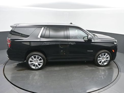 Used 2024 Chevrolet Tahoe High Country AWD/4WD image 45
