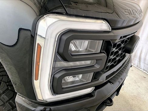 Used 2024 Ford F250 Lariat w/ Sport Appearance Package image 12