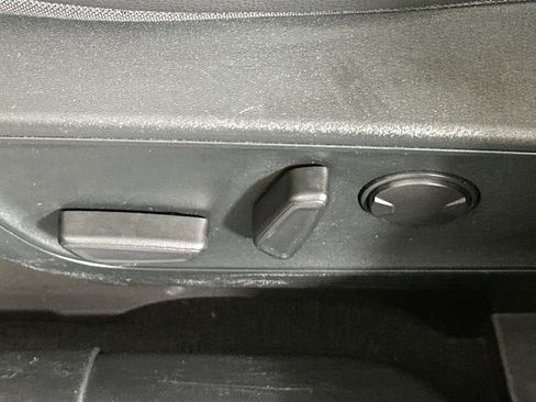 Used 2022 Ford Escape SEL image 13