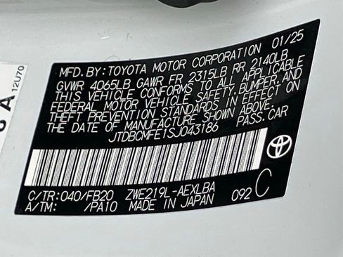 Used 2025 Toyota Corolla LE FWD image 32