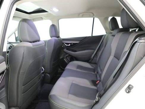 Used 2024 Subaru Outback Onyx Edition XT AWD/4WD image 9