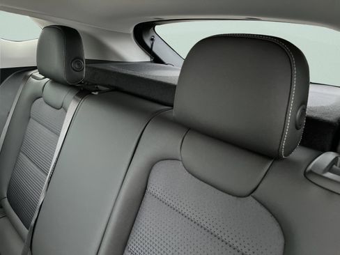 New 2026 Chevrolet Trax LT image 23