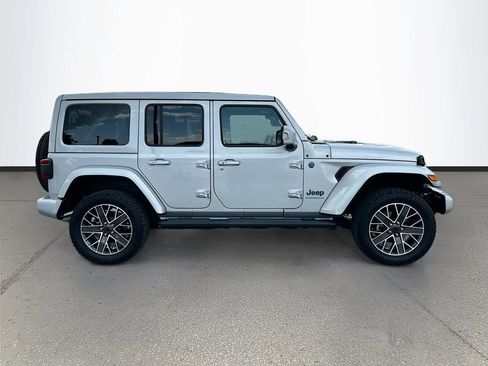 Used 2024 Jeep Wrangler High Altitude AWD/4WD image 8