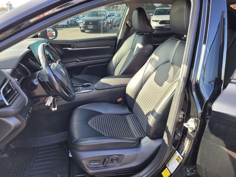 Used 2022 Toyota Camry SE image 13