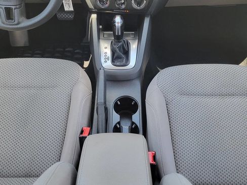 Used 2014 Volkswagen Jetta S FWD image 30