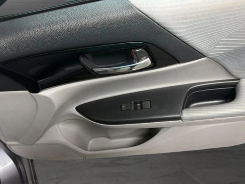 Used 2016 Honda Accord LX image 16