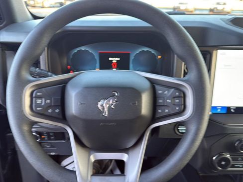 New 2025 Ford Bronco 4-Door image 20
