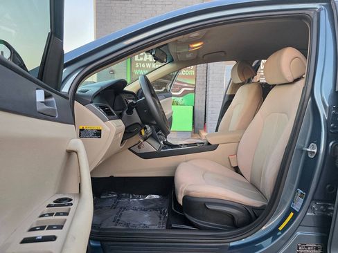 Used 2017 Hyundai Sonata SE FWD image 15