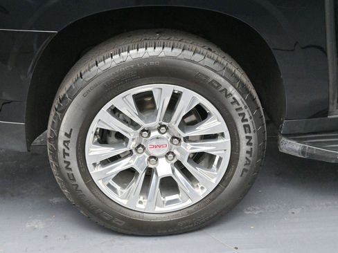 Used 2024 GMC Yukon XL Denali w/ Max Trailering Package image 39