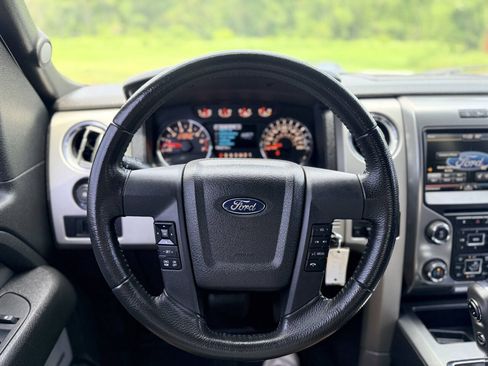 Used 2014 Ford F150 FX4 w/ Equipment Group 402A Luxury AWD/4WD image 26