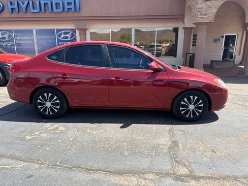 Used 2010 Hyundai Elantra GLS FWD image 2