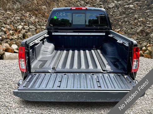 Used 2019 Nissan Frontier SV w/ Value Truck Package AWD/4WD image 15