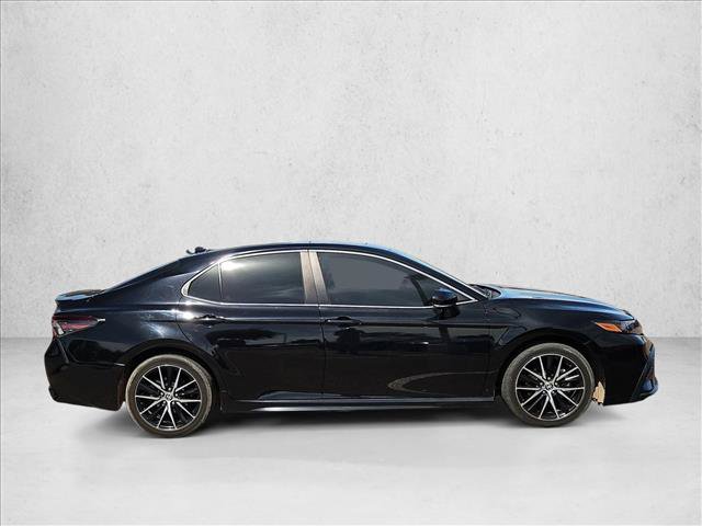 Used 2024 Toyota Camry SE w/ Audio Upgrade Package FWD image 4