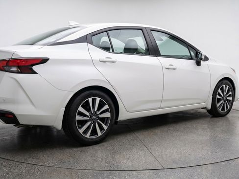 Used 2025 Nissan Versa SV FWD image 9