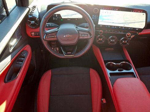 Used 2024 Chevrolet Blazer EV RS image 11