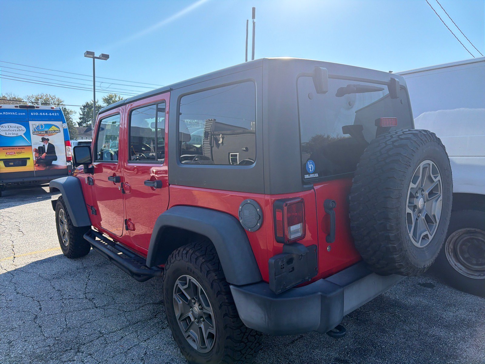 Used 2017 Jeep Wrangler Unlimited Rubicon w/ Connectivity Group AWD/4WD image 4