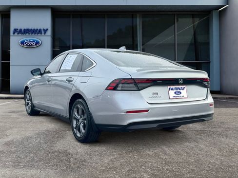 Used 2024 Honda Accord EX image 4
