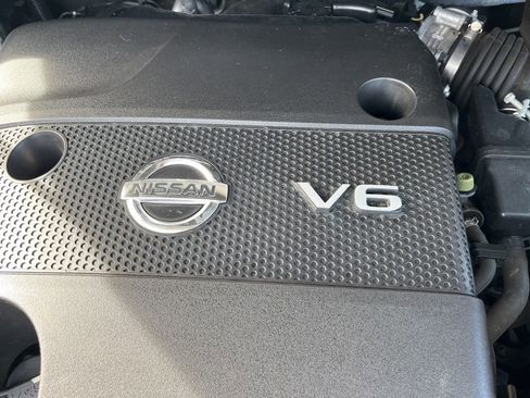 Used 2017 Nissan Murano SV image 14