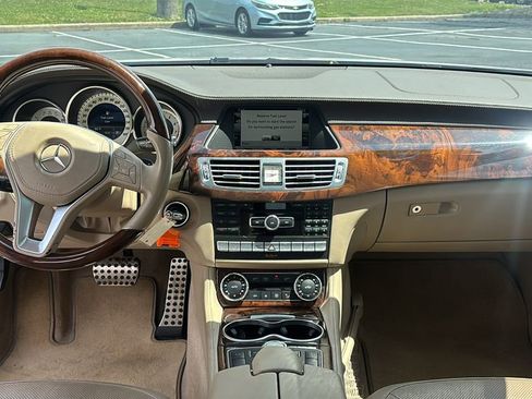 Used 2014 Mercedes-Benz CLS 550 image 12