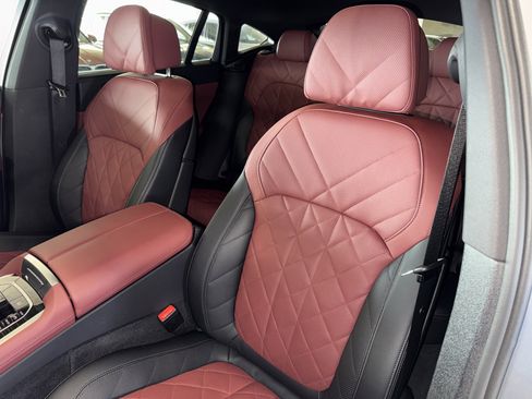 Certified 2025 BMW X6 xDrive40i image 33