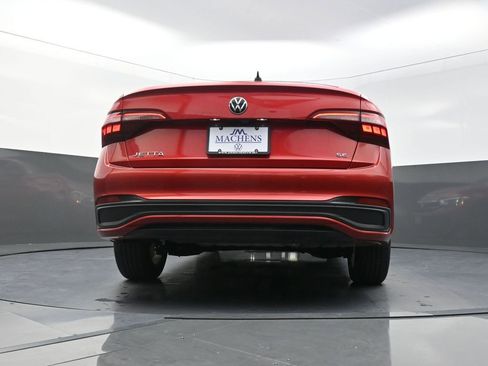 Used 2023 Volkswagen Jetta SE w/ Panoramic Sunroof Package FWD image 28