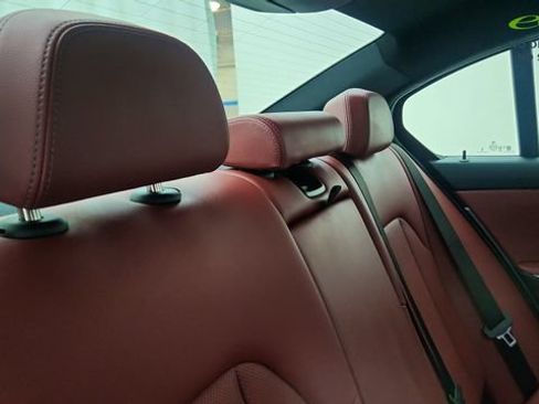 Used 2025 BMW 330i Sedan RWD image 26