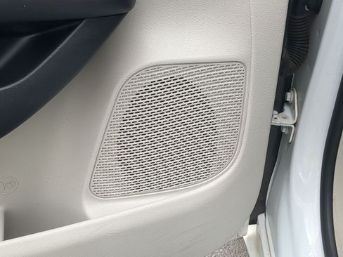 Used 2022 Chrysler Pacifica Touring-L FWD image 15