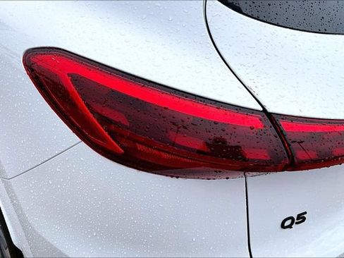 Certified 2025 Audi Q5 Premium AWD/4WD image 32