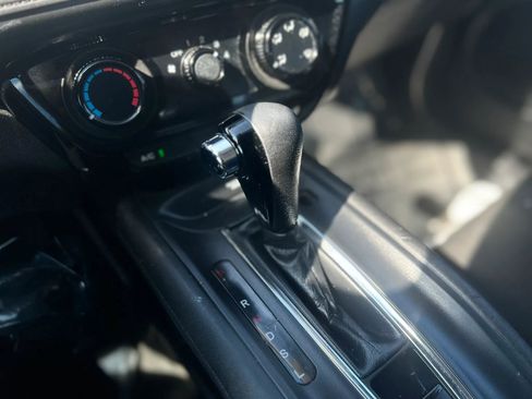 Used 2017 Honda HR-V LX image 21