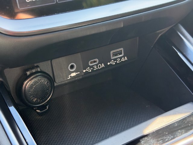 Used 2025 Subaru WRX Limited AWD/4WD image 25