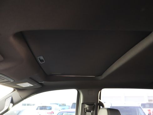 Used 2025 Chevrolet Silverado 1500 High Country image 22