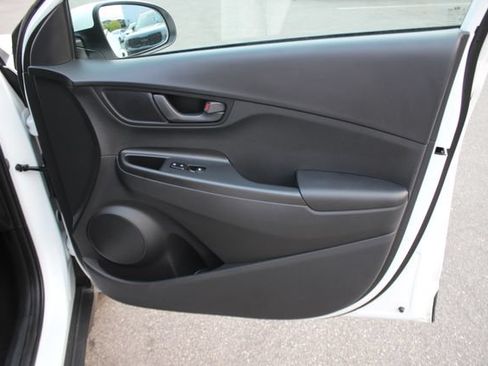 Used 2023 Hyundai Kona SEL w/ Cargo Package AWD/4WD image 28