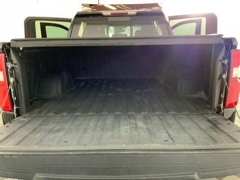 Used 2019 Chevrolet Silverado 1500 RST AWD/4WD image 36