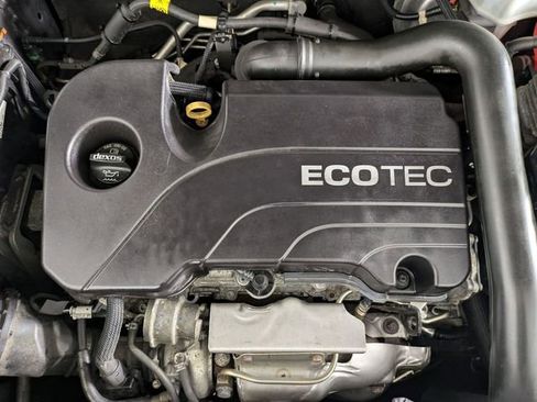 Used 2019 Chevrolet Equinox LS w/ LS Convenience Package image 30