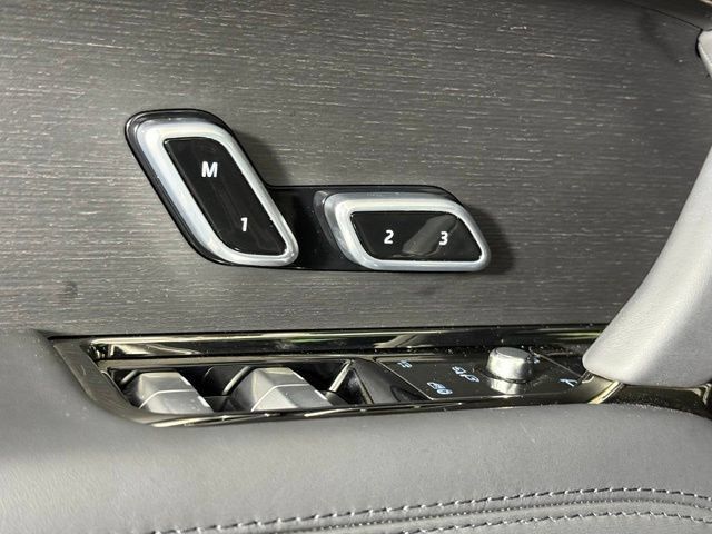 Used 2025 Land Rover Range Rover Sport Dynamic SE AWD/4WD image 21