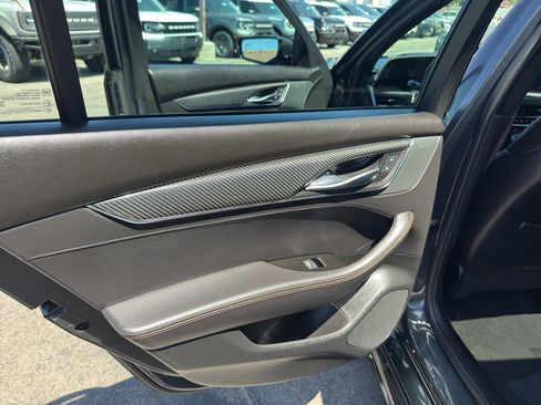 Used 2025 Cadillac CT5 Sport RWD image 18