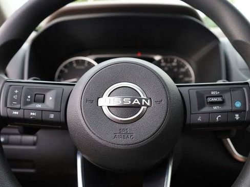 Certified 2023 Nissan Rogue SV AWD/4WD image 8
