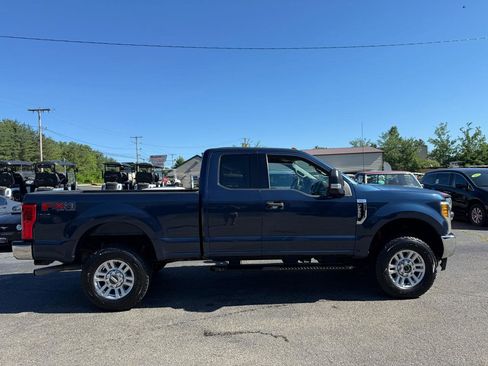 Used 2017 Ford F250 XLT w/ XLT Value Package AWD/4WD image 13