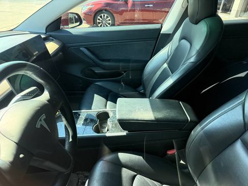 Used 2018 Tesla Model 3 Performance AWD/4WD image 3